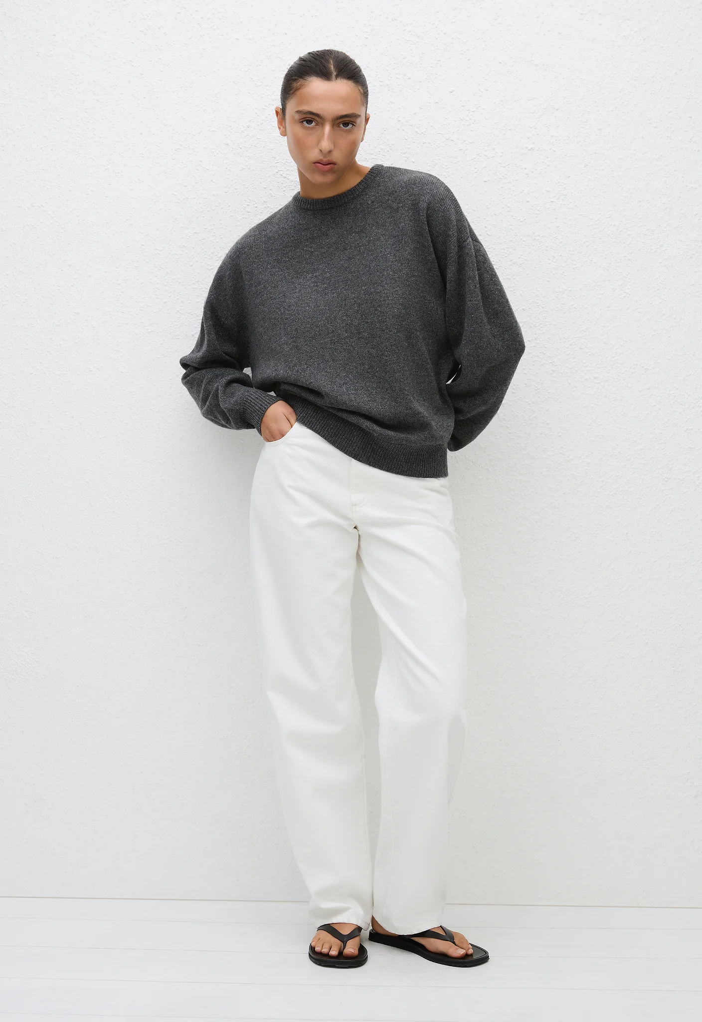 Cashmere Crew Sweater - Charcoal