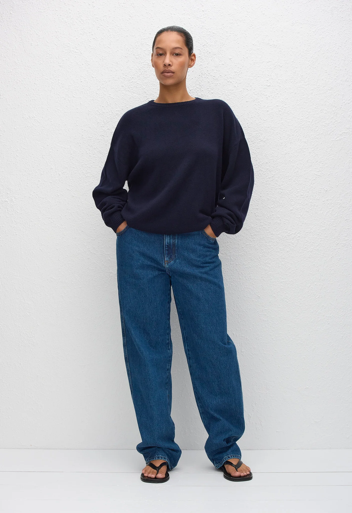 Cashmere Crew Sweater - Navy