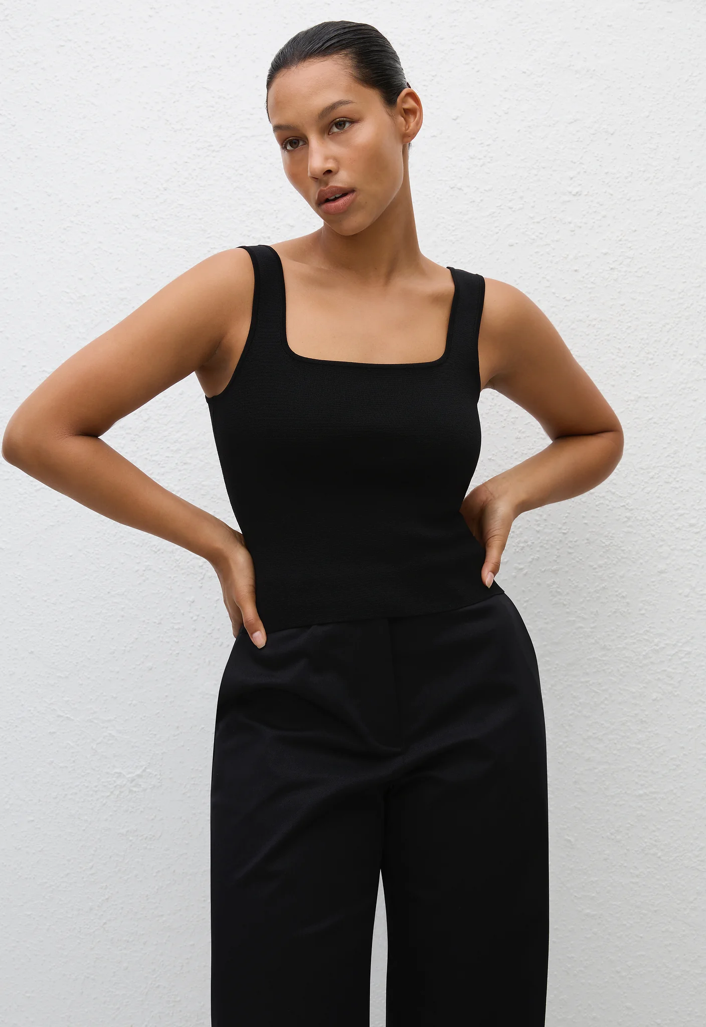 Classic Nineties Tank - Black - Image 3