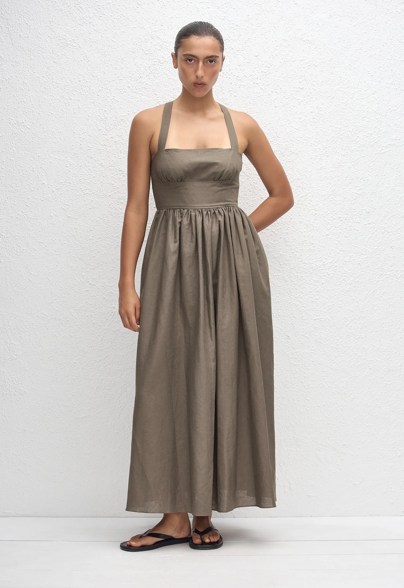 Crossback Linen Dress - Myrtle - Image 3