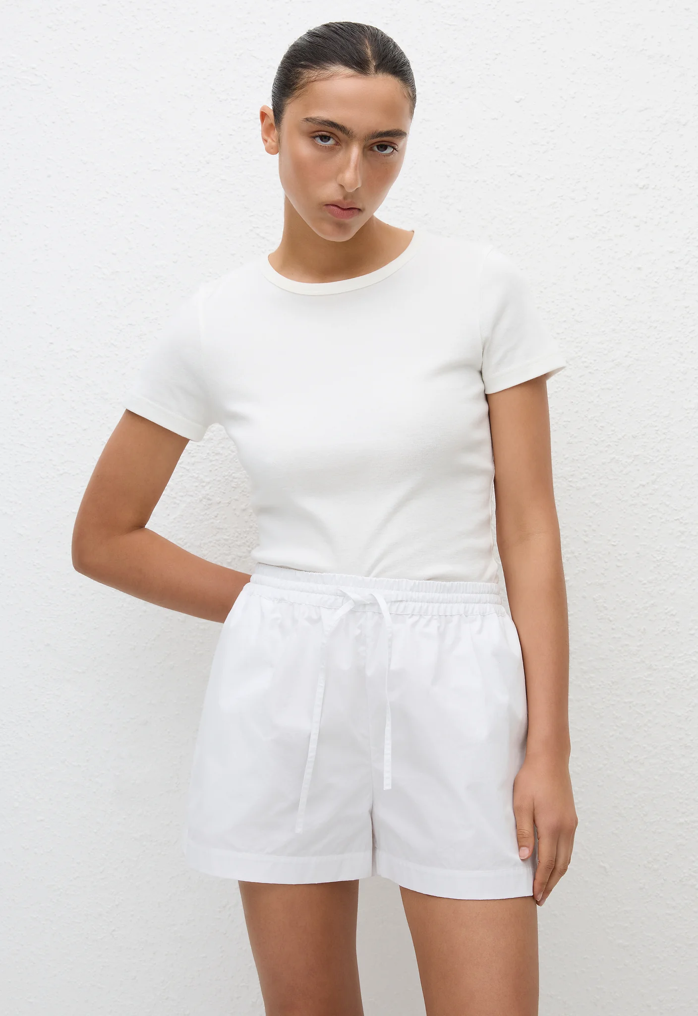 Relaxed Short - White - Image 2