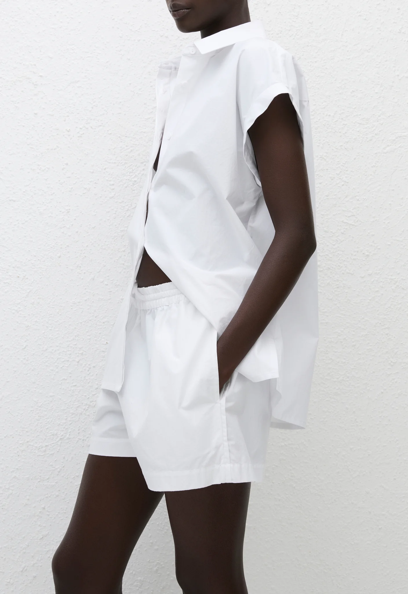 Relaxed Sleeveless Shirt - White - Image 3