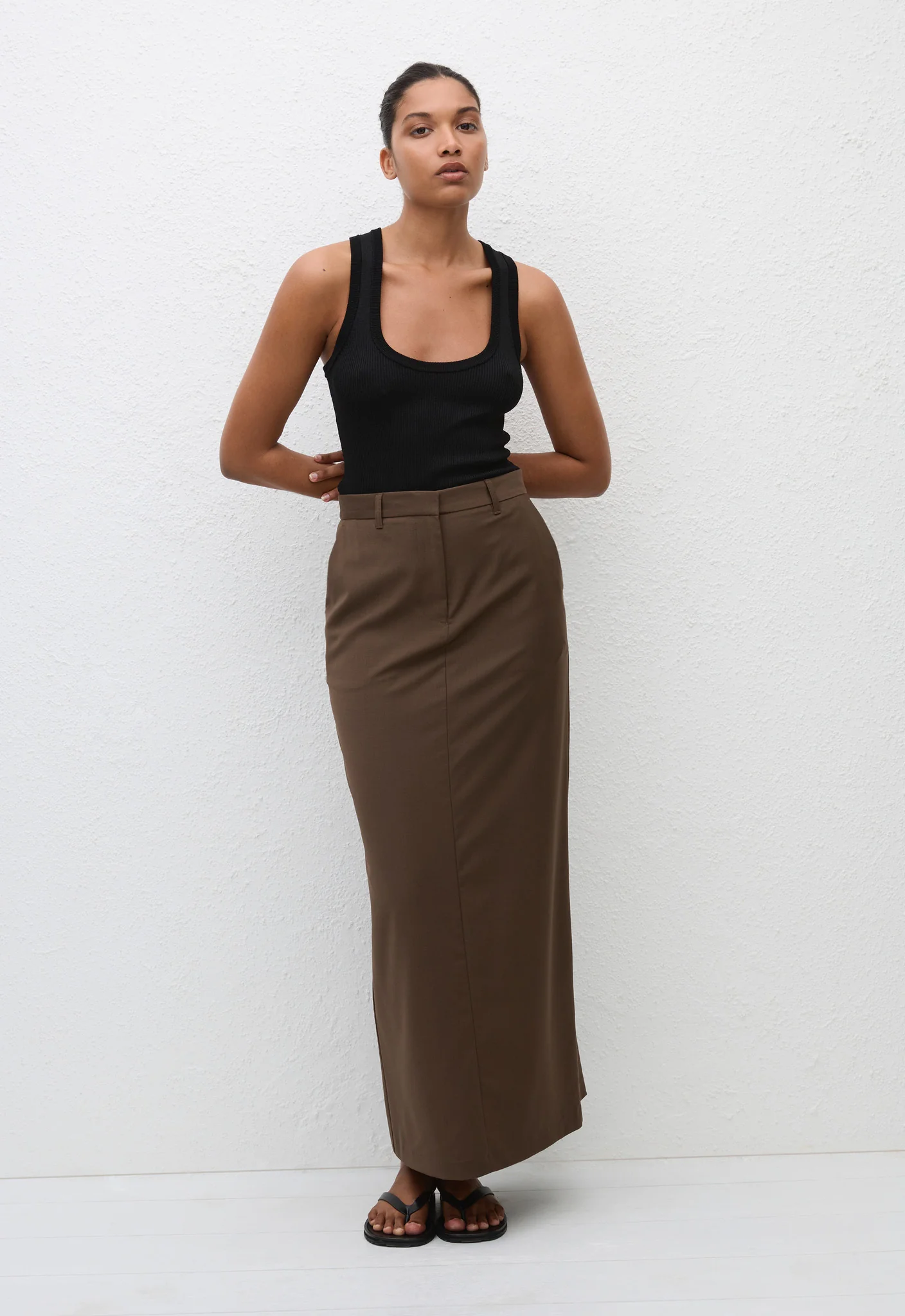 Relaxed Tailored Skirt - Coffee - Image 2