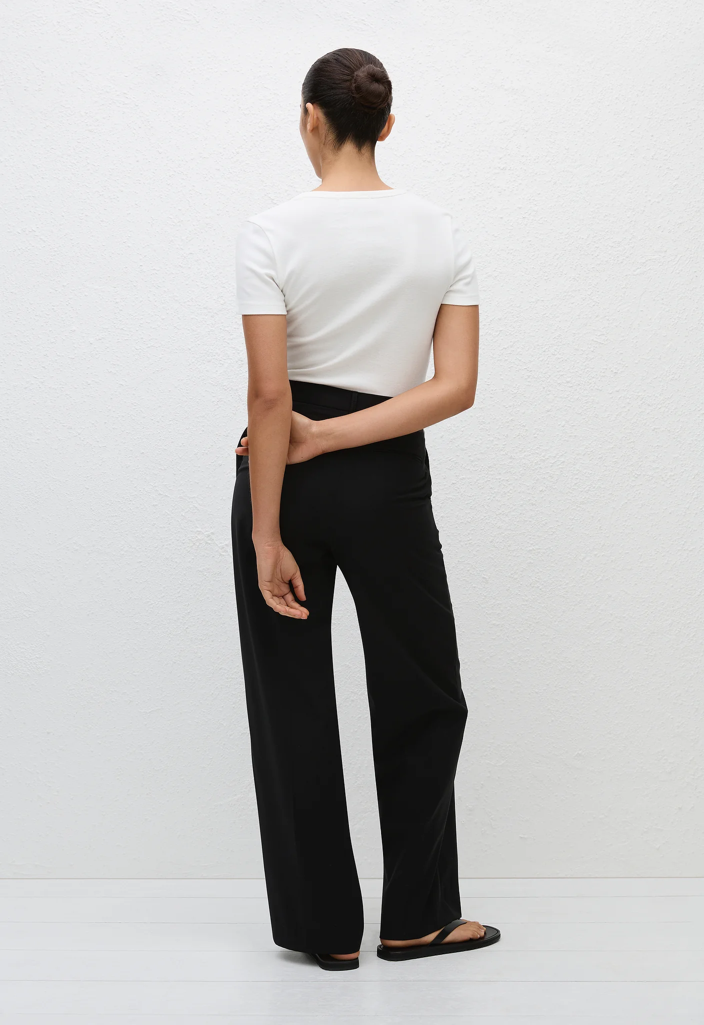 Relaxed Tailored Trouser - Black - Image 4