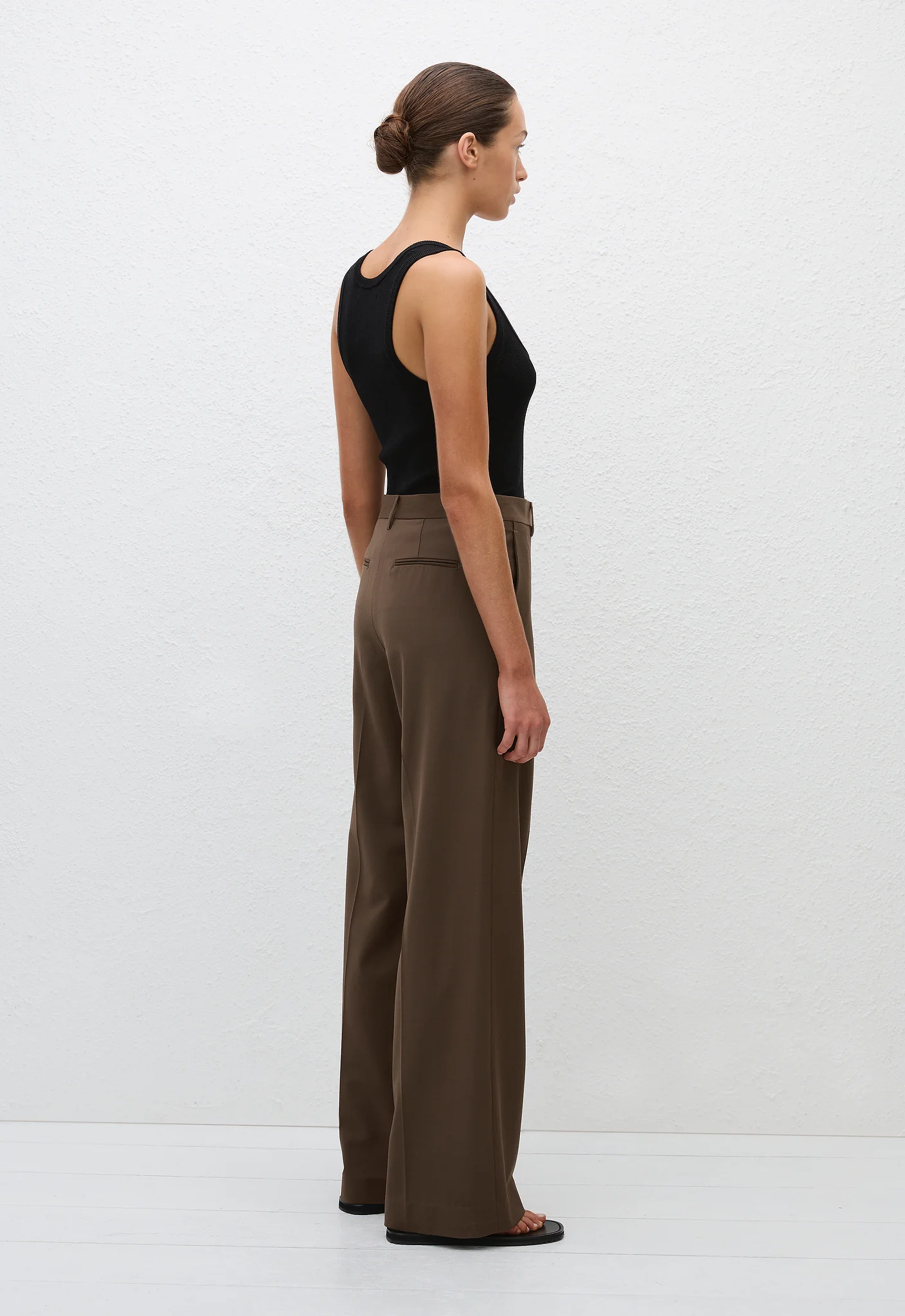 Relaxed Tailored Trouser - Coffee - Image 4