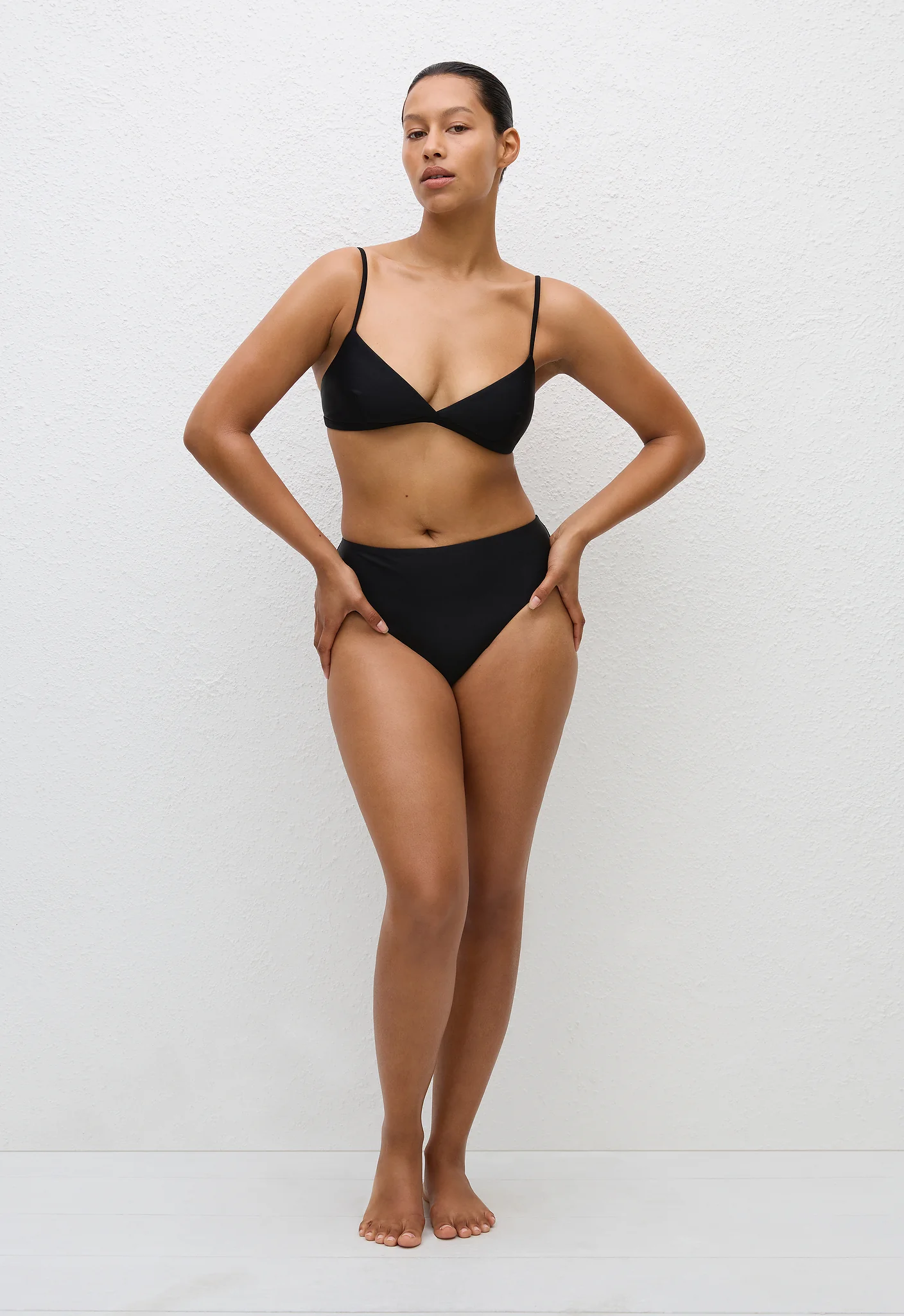 Tri Crop Top - Deep Black